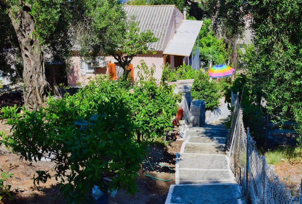 Kiki'S Beautiful House On Famous Village Πεντάτιο Εξωτερικό φωτογραφία